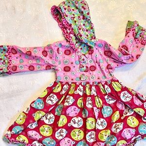 Jelly the Pug, super cute light dress coat like new, used a few times. Enjoy!